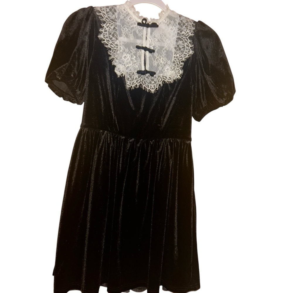 Wednesday Addams Adult Lace black velvet dress Costume Gothic adult size 2 XS
